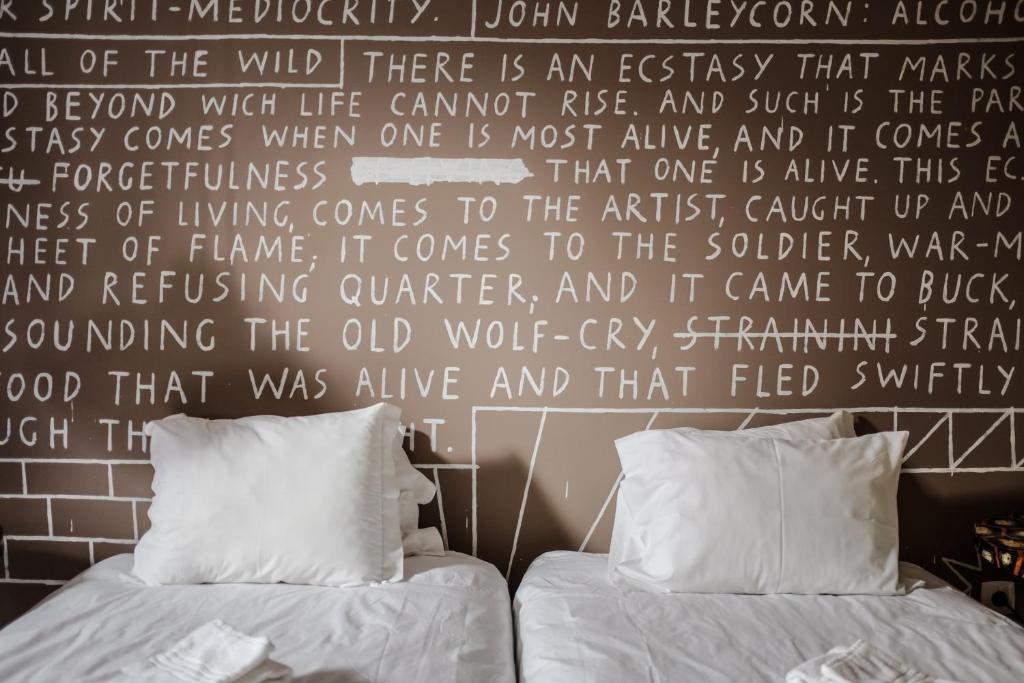 The Poets Inn Porto Bagian luar foto